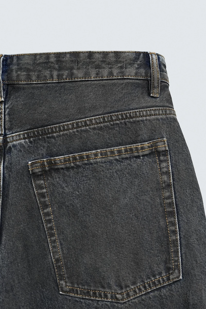 WAXED EFFECT BAGGY FIT JEANS