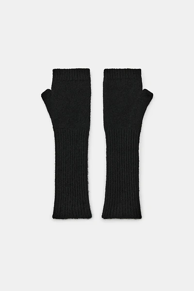 LONG KNIT MITTENS