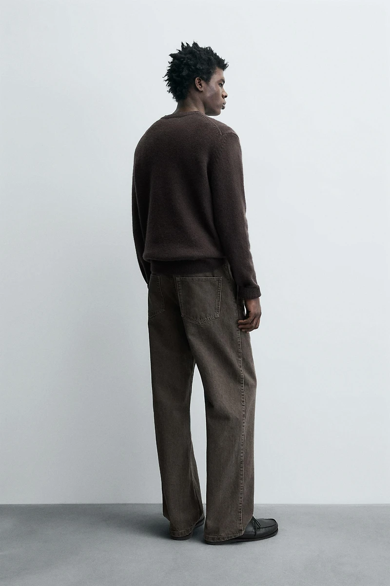 PLEATED STRAIGHT FIT JEANS