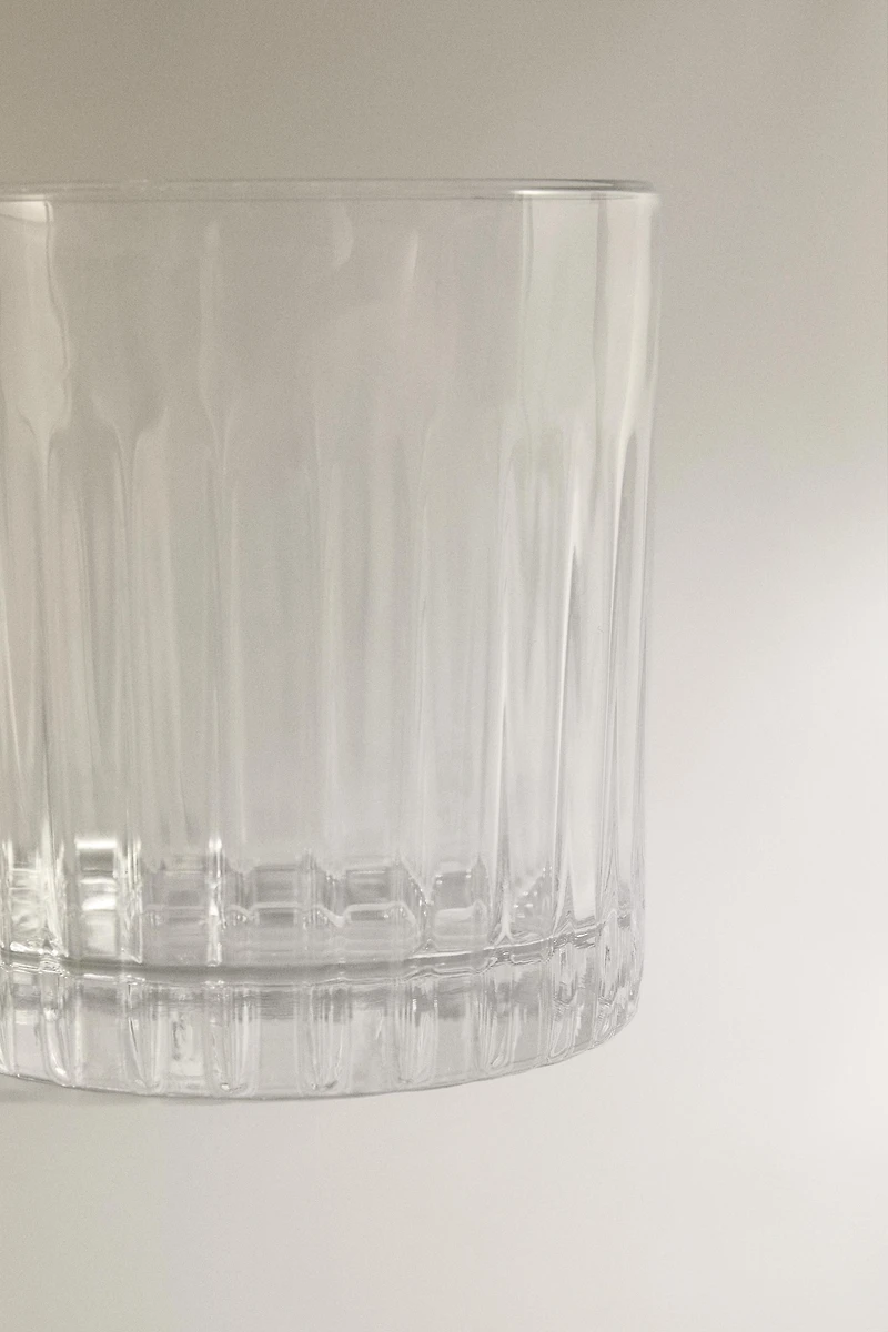 RAISED CRYSTALLINE TUMBLER