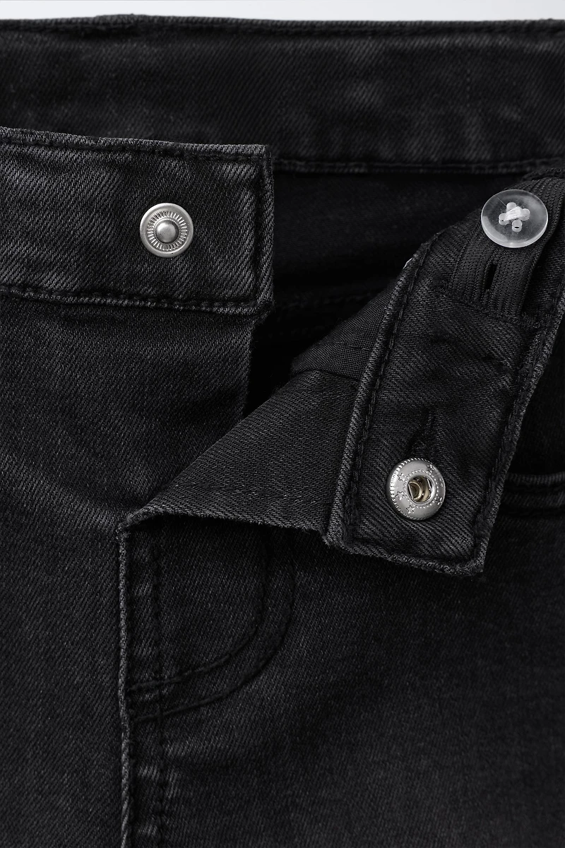 SKINNY DENIM PANTS
