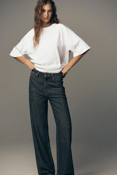 BOXY FIT T-SHIRT WITH LABEL