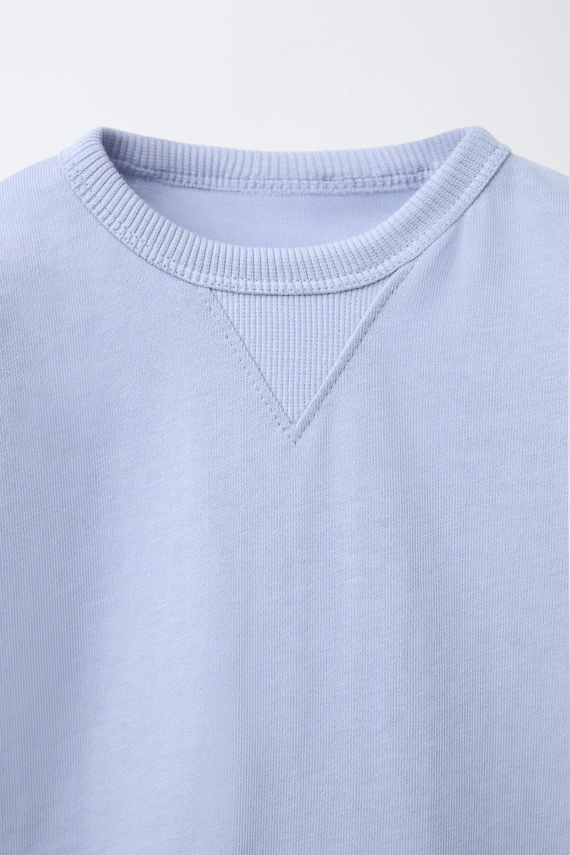 ENSEMBLE DE JOGGING T-SHIRT ET BERMUDA UNI