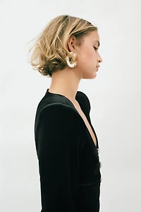 SHINY VELVET APPLIQUÉ MIDI DRESS