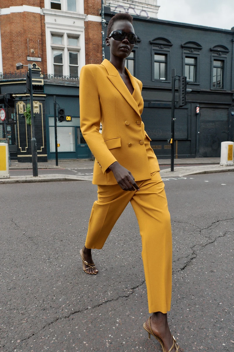 HIGH-WAISTED SLIM PANTS