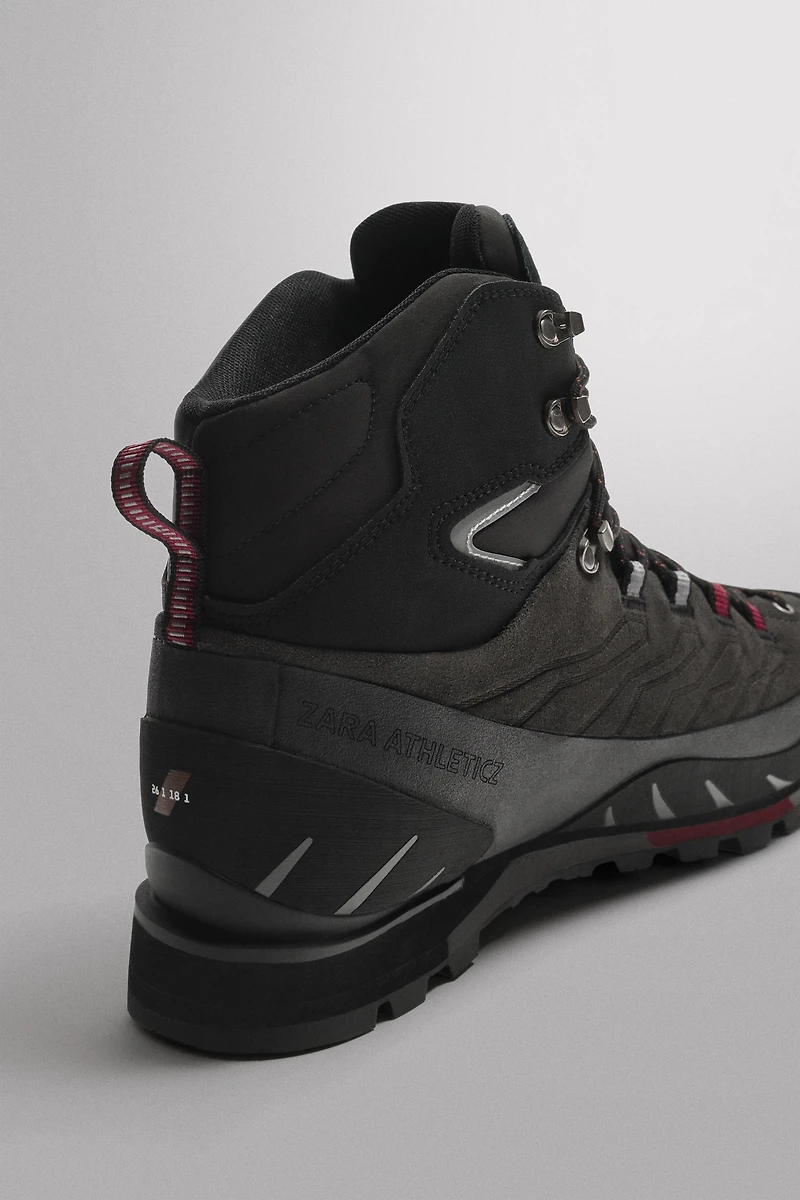 RECCO® WATERPROOF HIKING BOOTS