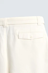 RELAXED FIT PLEATED BELTED SHORTS