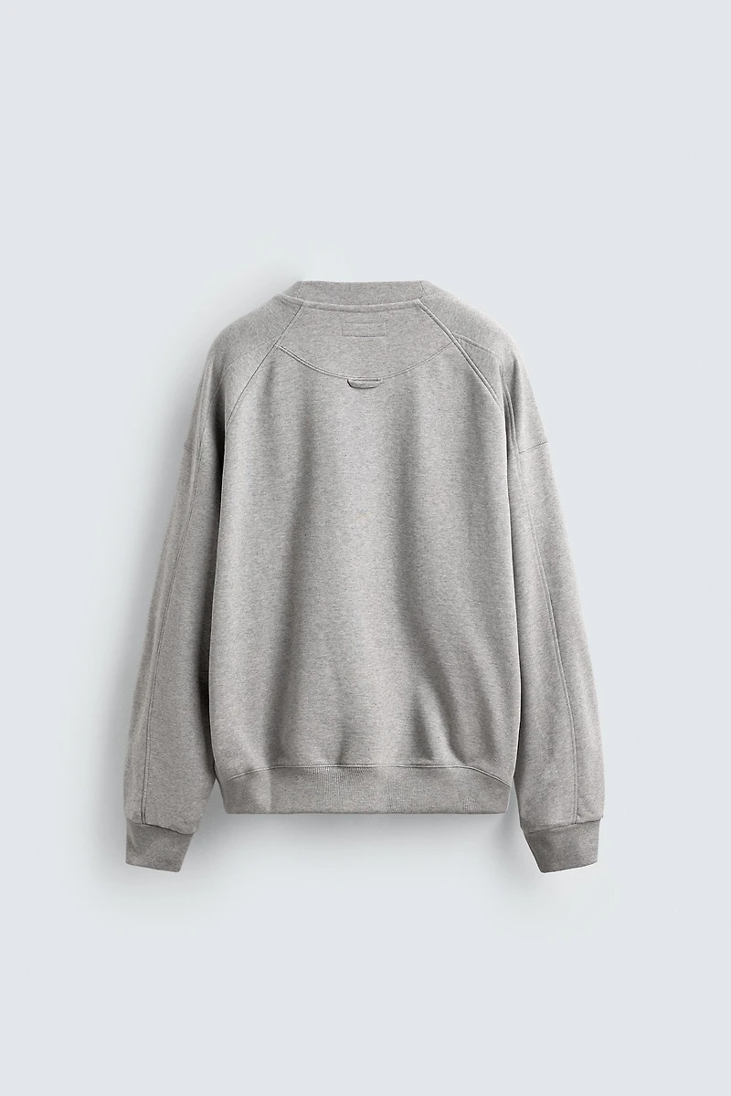 SWEAT RAS DE COU À PIÈCES CHAMPION ® X ZARA
