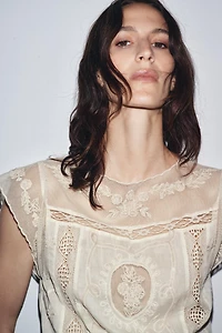 ROBE BRODERIES PAILLETTES LIMITED EDITION