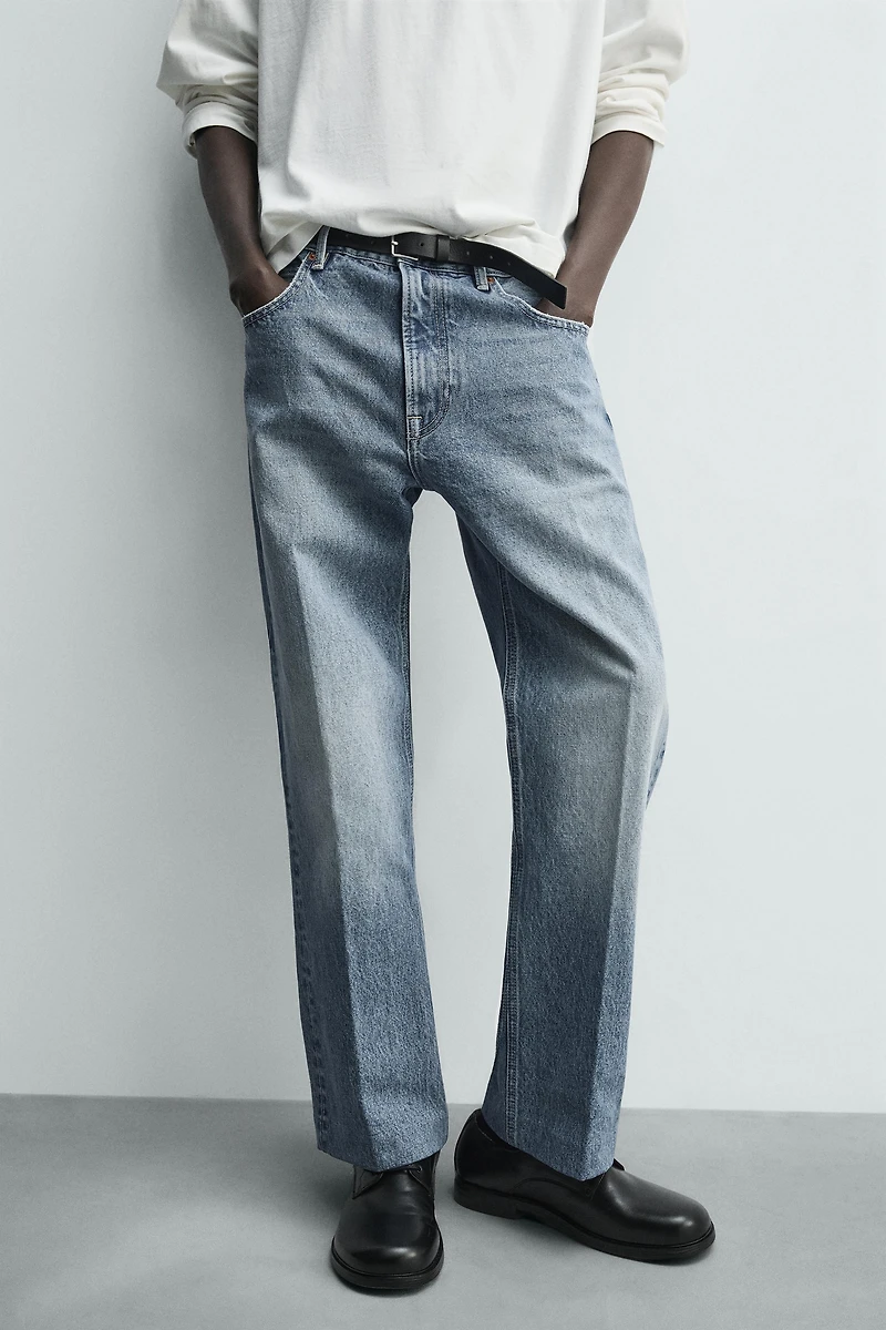 BOOTCUT FIT JEANS