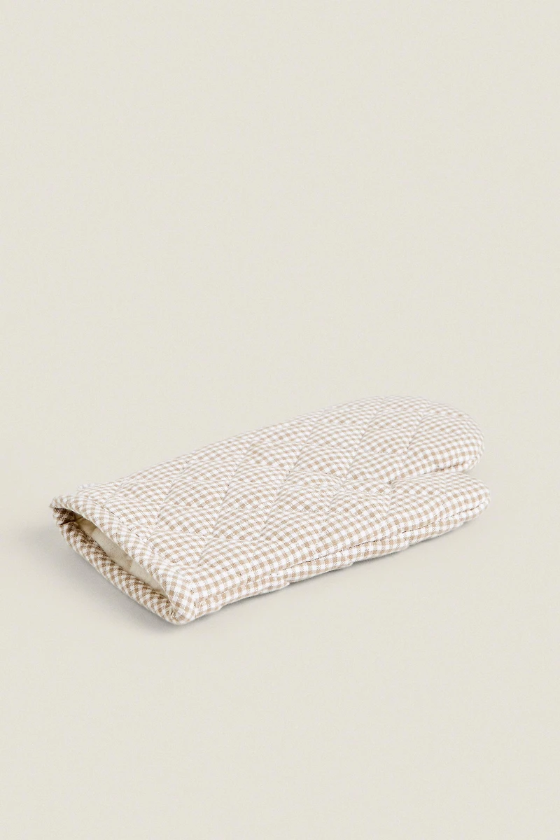 GINGHAM OVEN GLOVE