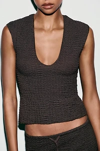 TEXTURED TOP