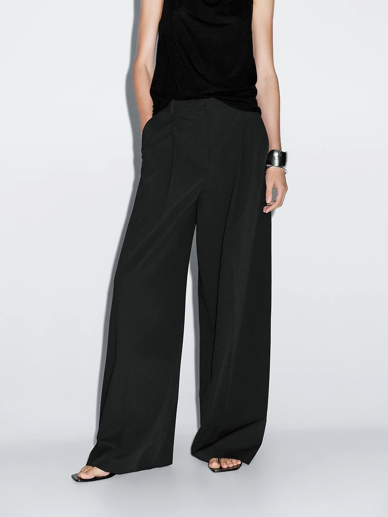 Darted wide-leg trousers
