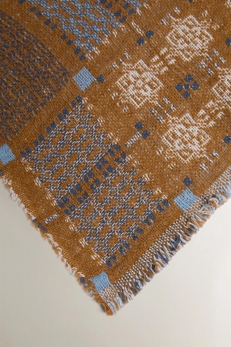 GEOMETRIC DESIGN BLANKET