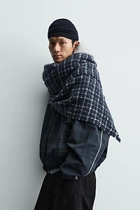 CHARPE BROSSÉE À CARREAUX