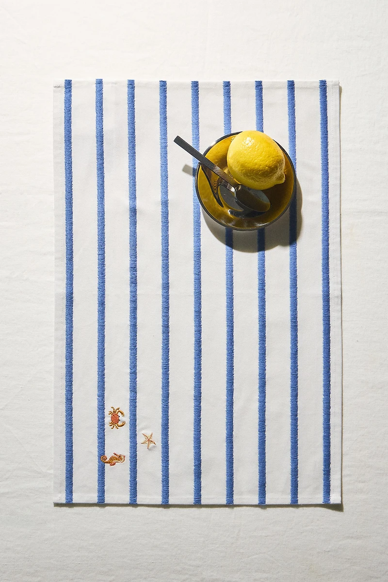 EMBROIDERED PLACEMAT