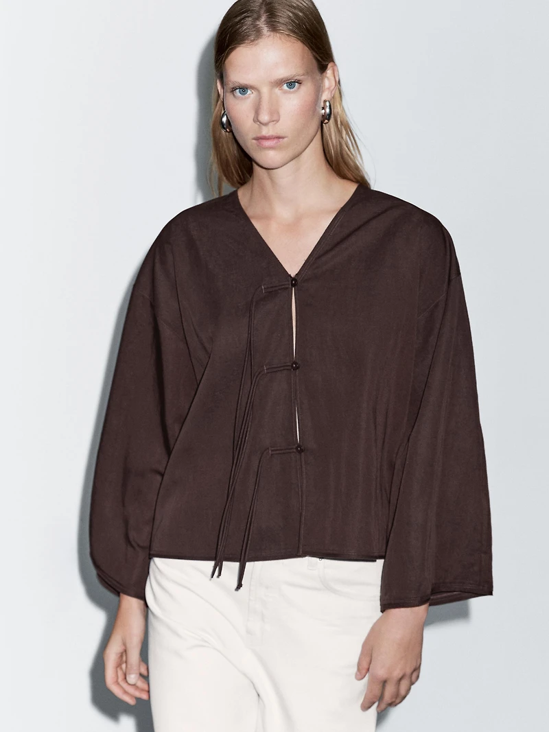 Cropped shirt with drawstring detail