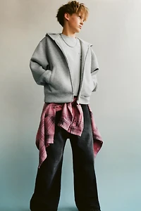 FLARE FRAYED JEANS