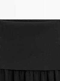 Flowing contrast midi skirt