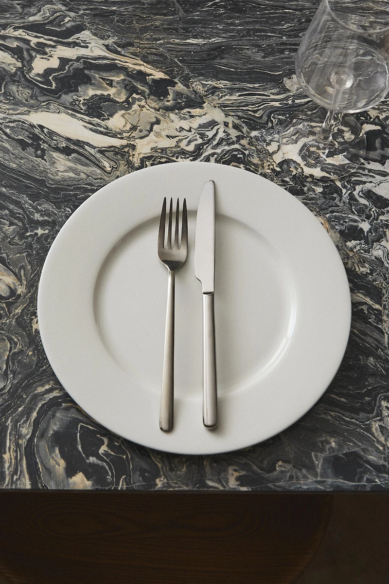 BONE CHINA DINNER PLATE