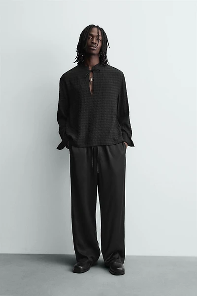 FLUID TEXTURED POLO SHIRT