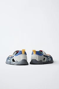 BAREFOOT SNEAKERS WITH CUTOUTS