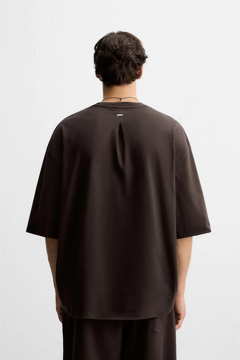 OVERSIZED FIT T-SHIRT