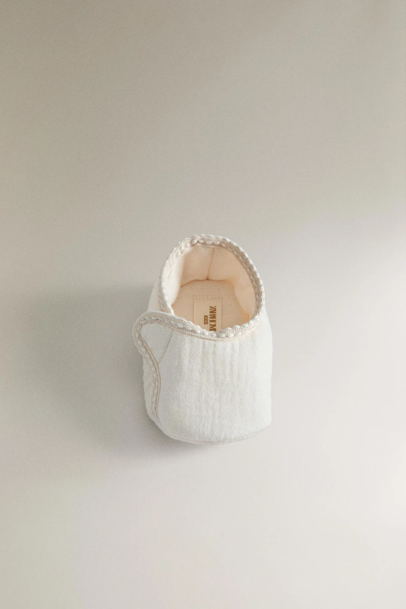 FABRIC BOOTIES