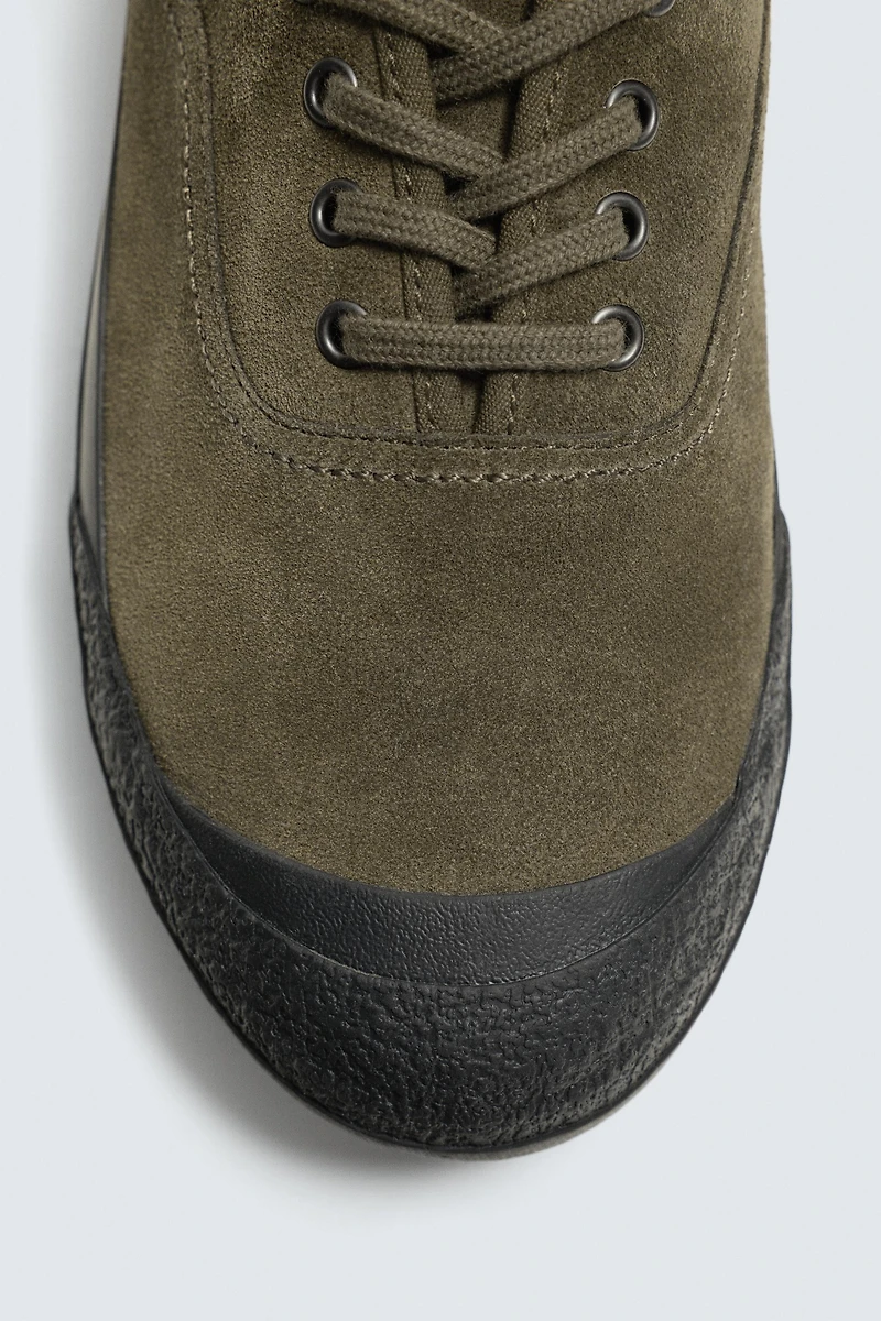 LEATHER SNEAKERS