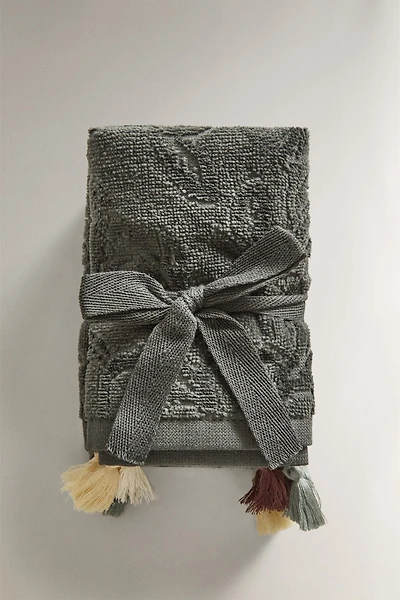 PACK OF HAND TOWELS WITH TASSELS (PACK OF 3
