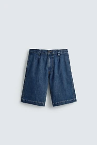 PLEATED RELAXED FIT DENIM SHORTS