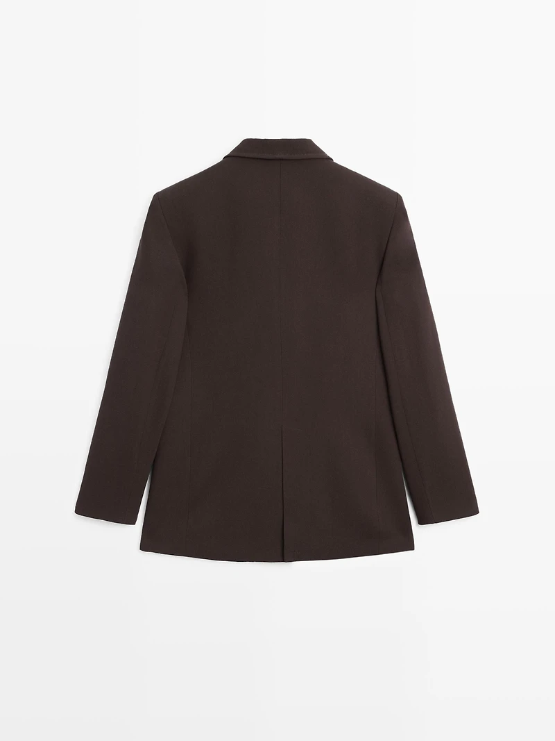 Blazer with pockets and lapel collar