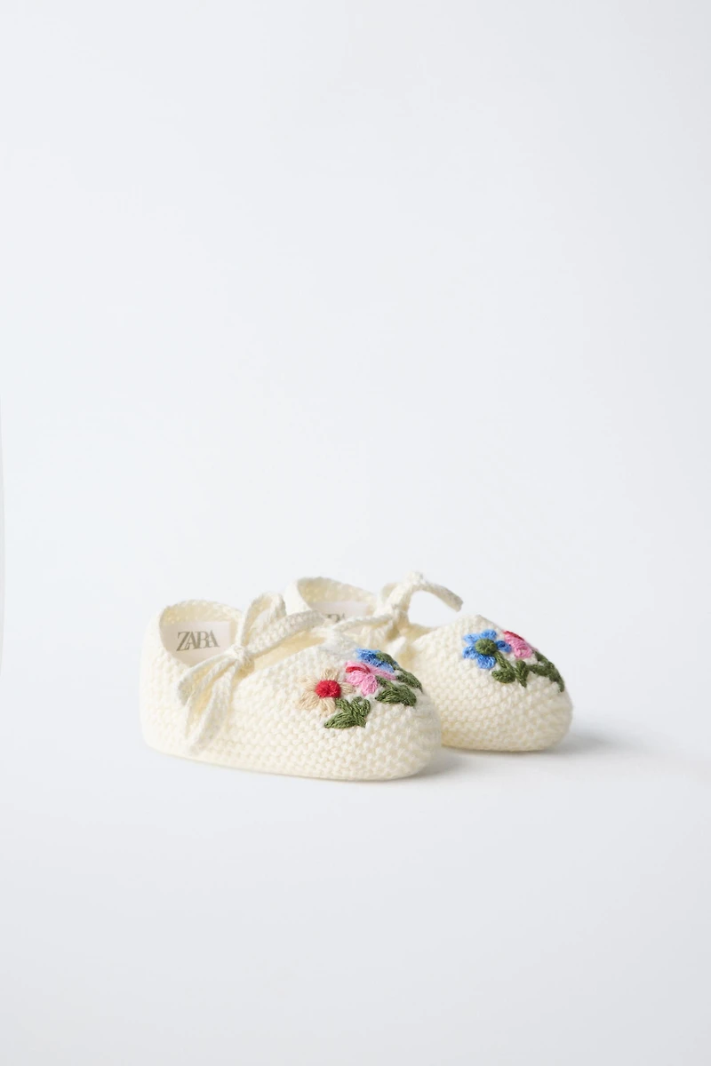 EMBROIDERED FLORAL BOOTIES