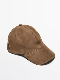 Casquette en cuir finition daim