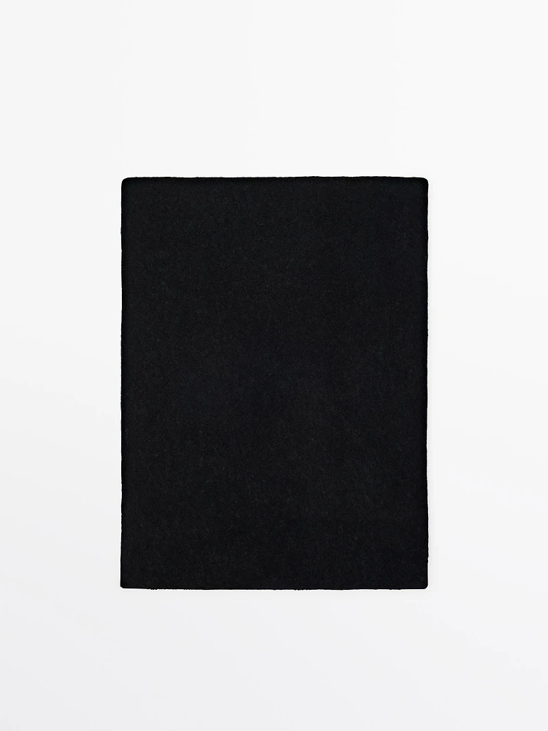 100% cashmere scarf