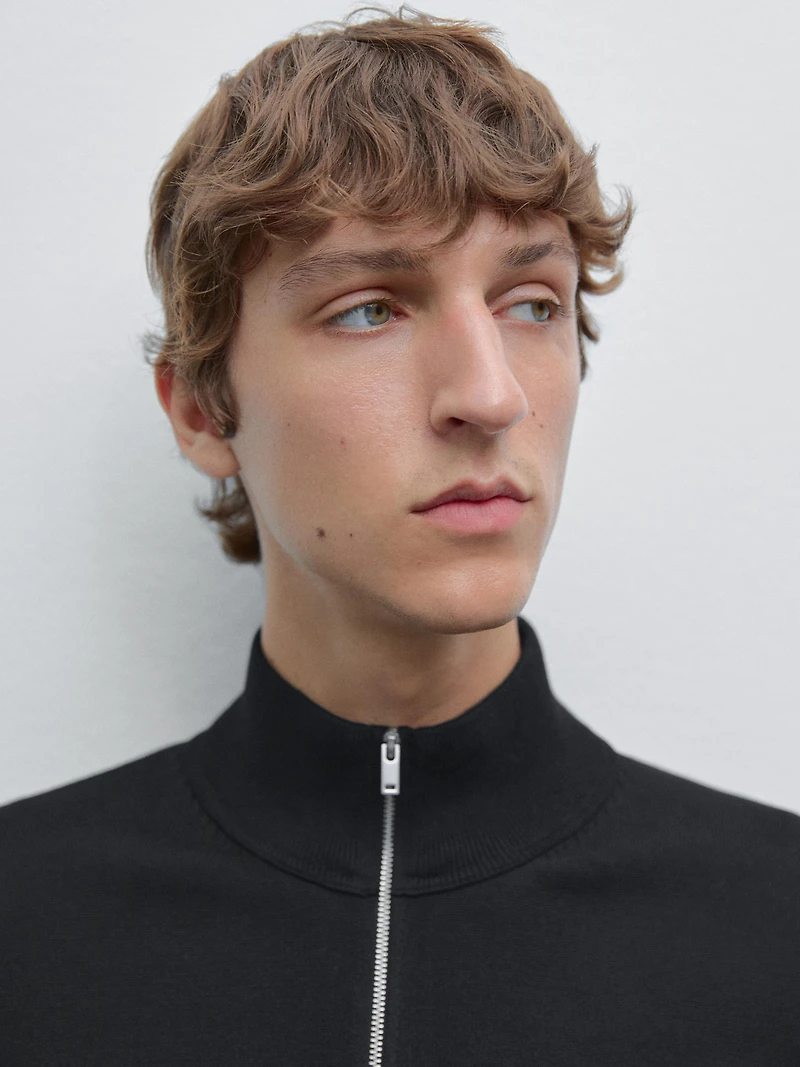 Mock neck knit sweater with zip