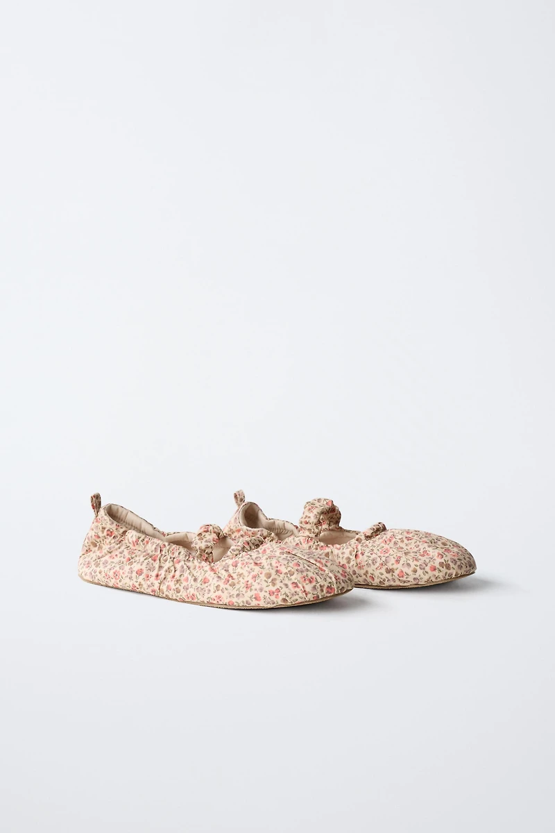 FLORAL SLIPPERS