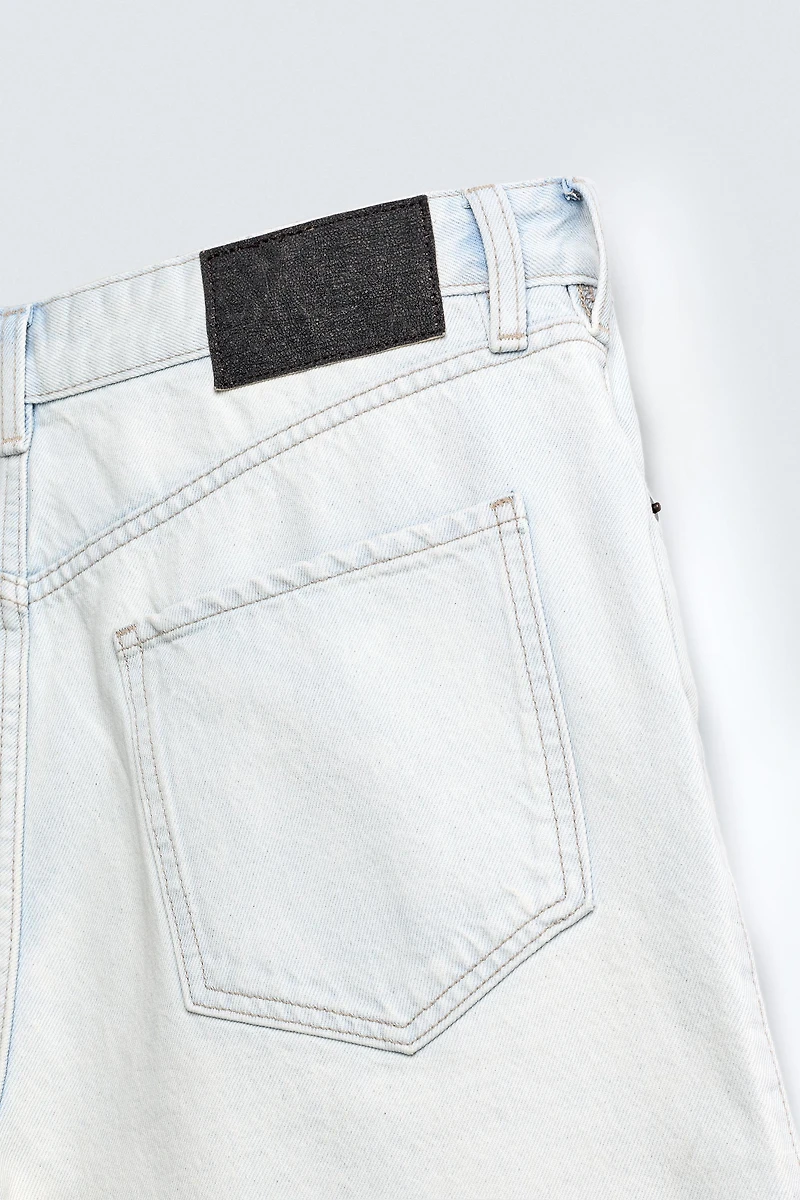 SHORT EN DENIM REGULAR FIT