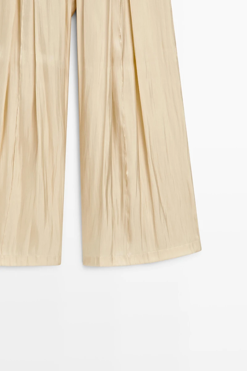 Pantalon fluide en tissu satiné