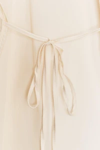 OVERSIZED SHIRT WITH TIE
