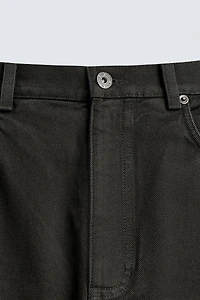 TEXTURED STRAIGHT FIT PANTS