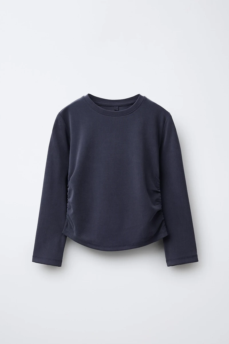 SPORTY RUCHED T-SHIRT