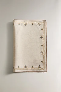 PLACEMAT WITH PLANTS EMBROIDERY