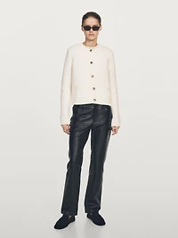 Cardigan court avec boutons dorés