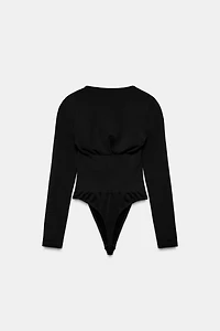 BODY SCULPTED SEAMLESS SKI COLLECTION