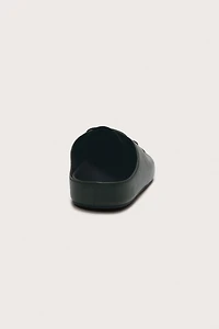 LIMITED EDITION LEATHER CLOGS
