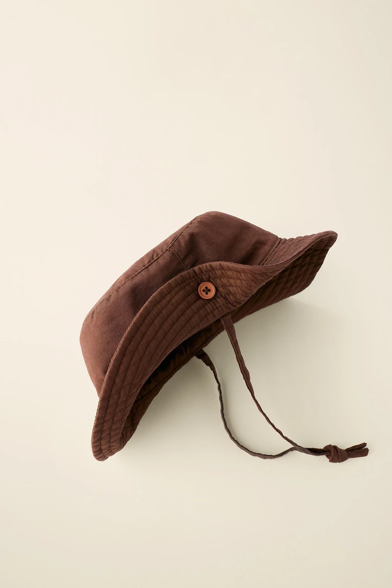 CREATED BY CARAMEL LONDON X ZARA BUCKET HAT