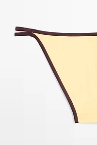 Bas de bikini contrastant
