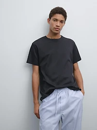 Pyjama avec T-shirt à manches courtes et pantalon rayures