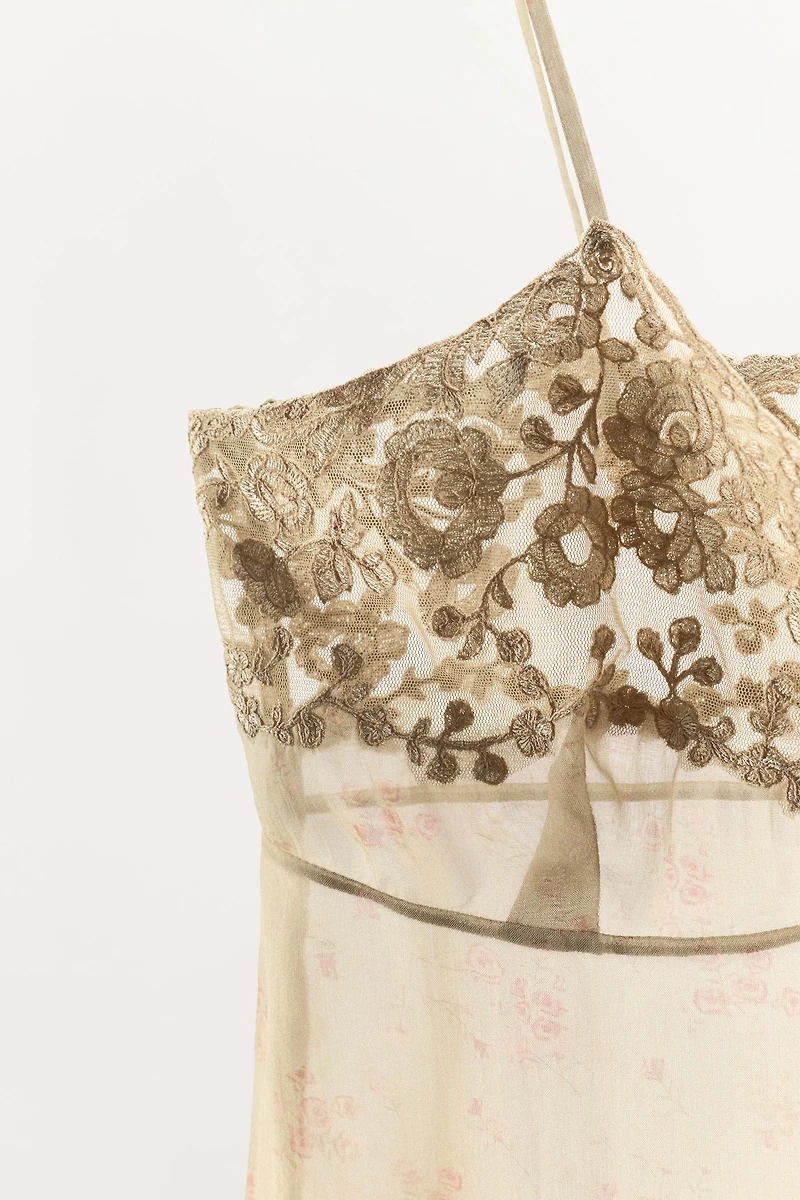 TOP ORGANZA IMPRIMÉ BRODERIES
